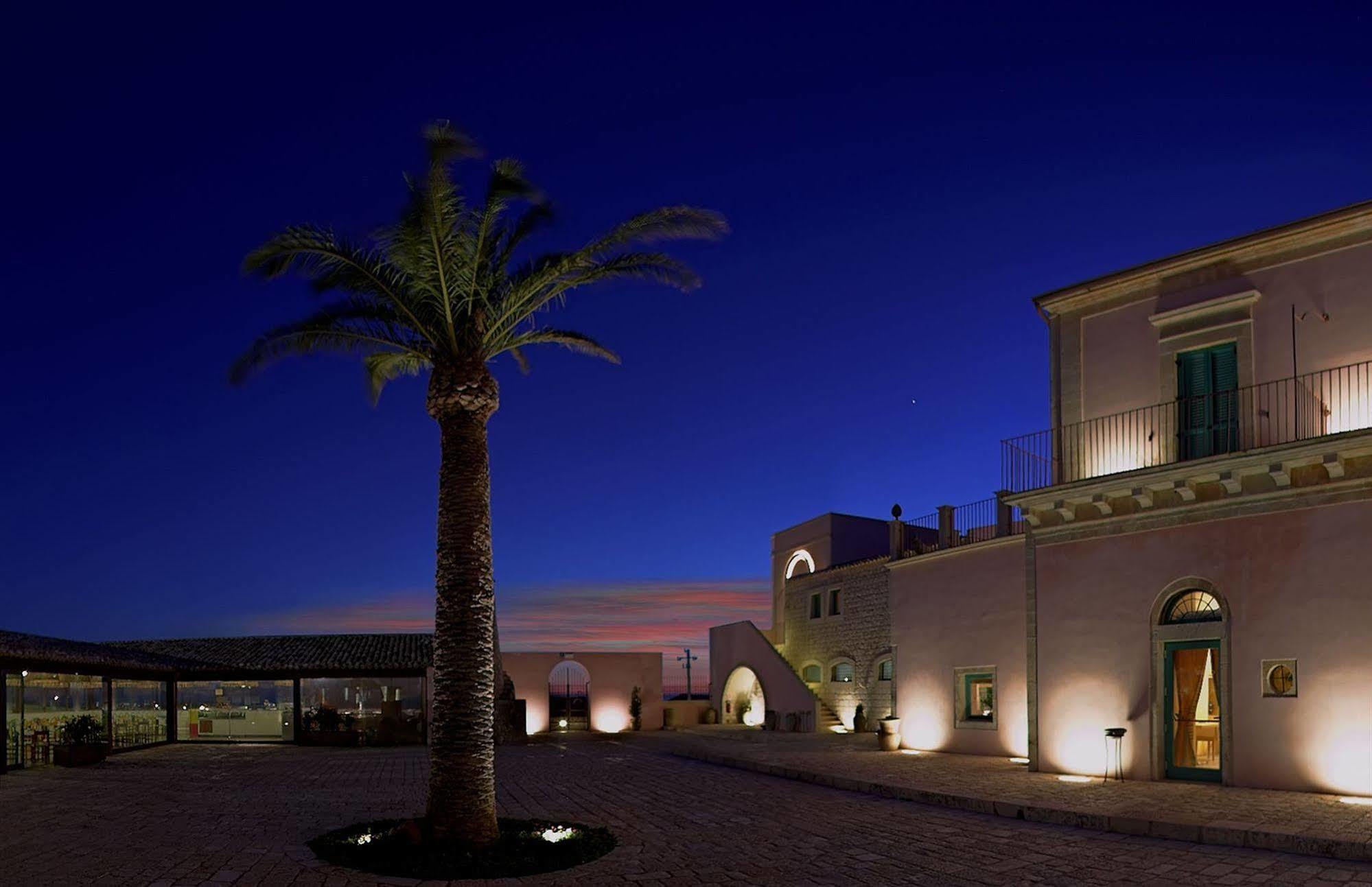 Poggio Del Sole Hotel Contrada Cimillà Zewnętrze zdjęcie